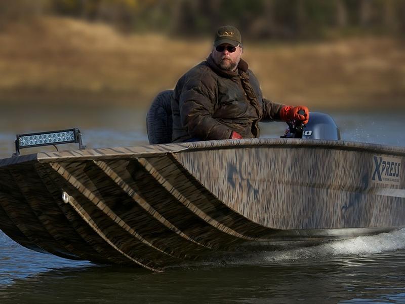 Bay Boats VS Flats Articles from L&M Marine